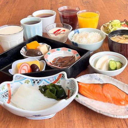 Uozu Manten Hotel Ekimae ภายนอก รูปภาพ