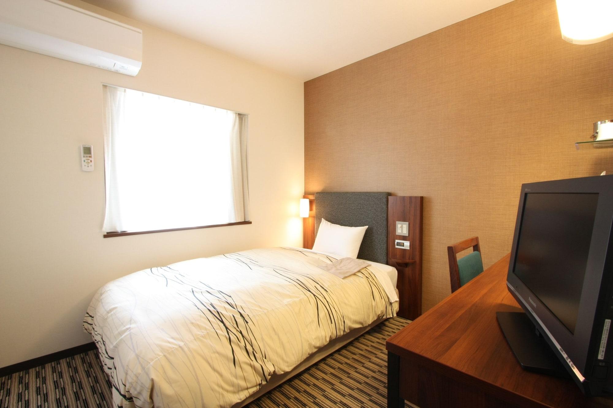 Uozu Manten Hotel Ekimae ภายนอก รูปภาพ