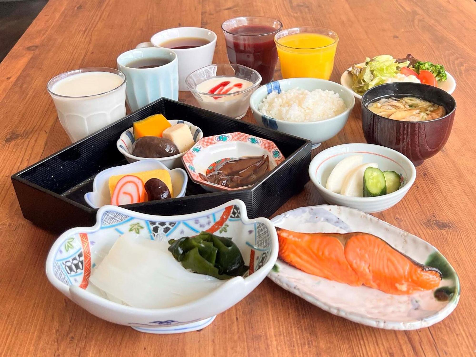 Uozu Manten Hotel Ekimae ภายนอก รูปภาพ