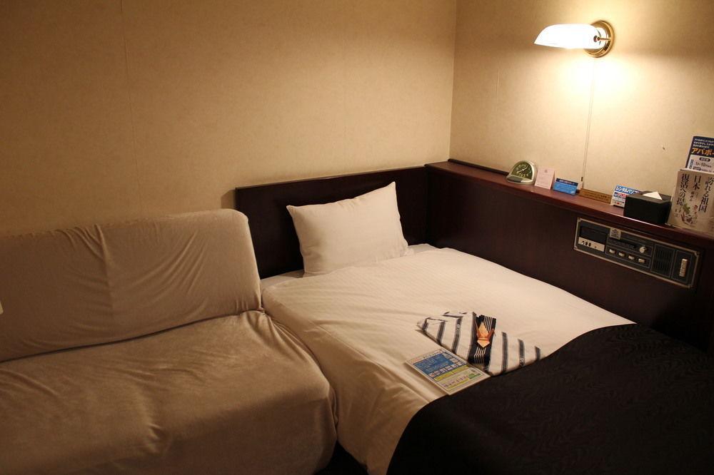 Uozu Manten Hotel Ekimae ภายนอก รูปภาพ