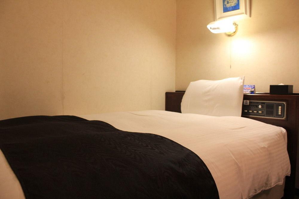 Uozu Manten Hotel Ekimae ภายนอก รูปภาพ
