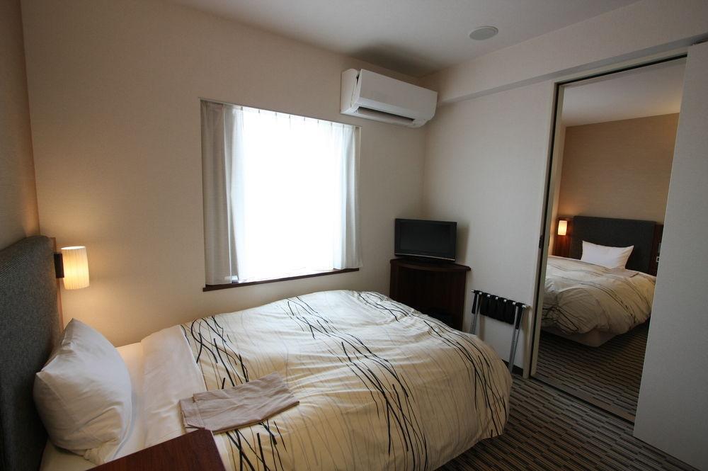Uozu Manten Hotel Ekimae ภายนอก รูปภาพ