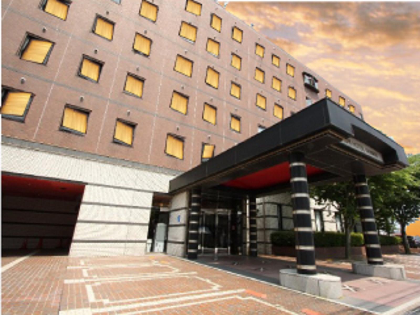 Uozu Manten Hotel Ekimae ภายนอก รูปภาพ