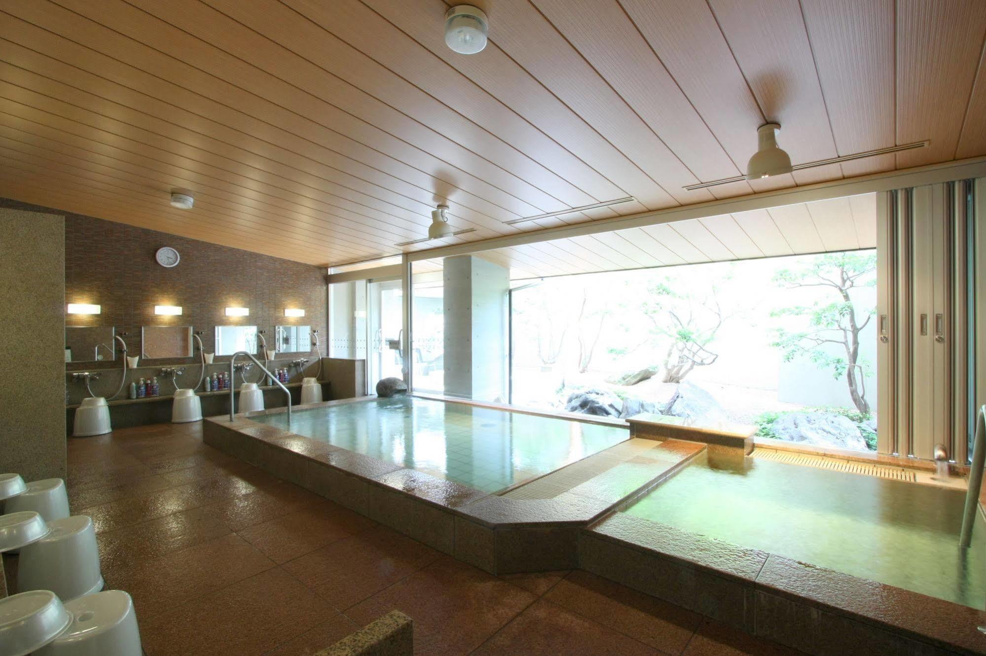 Uozu Manten Hotel Ekimae ภายนอก รูปภาพ