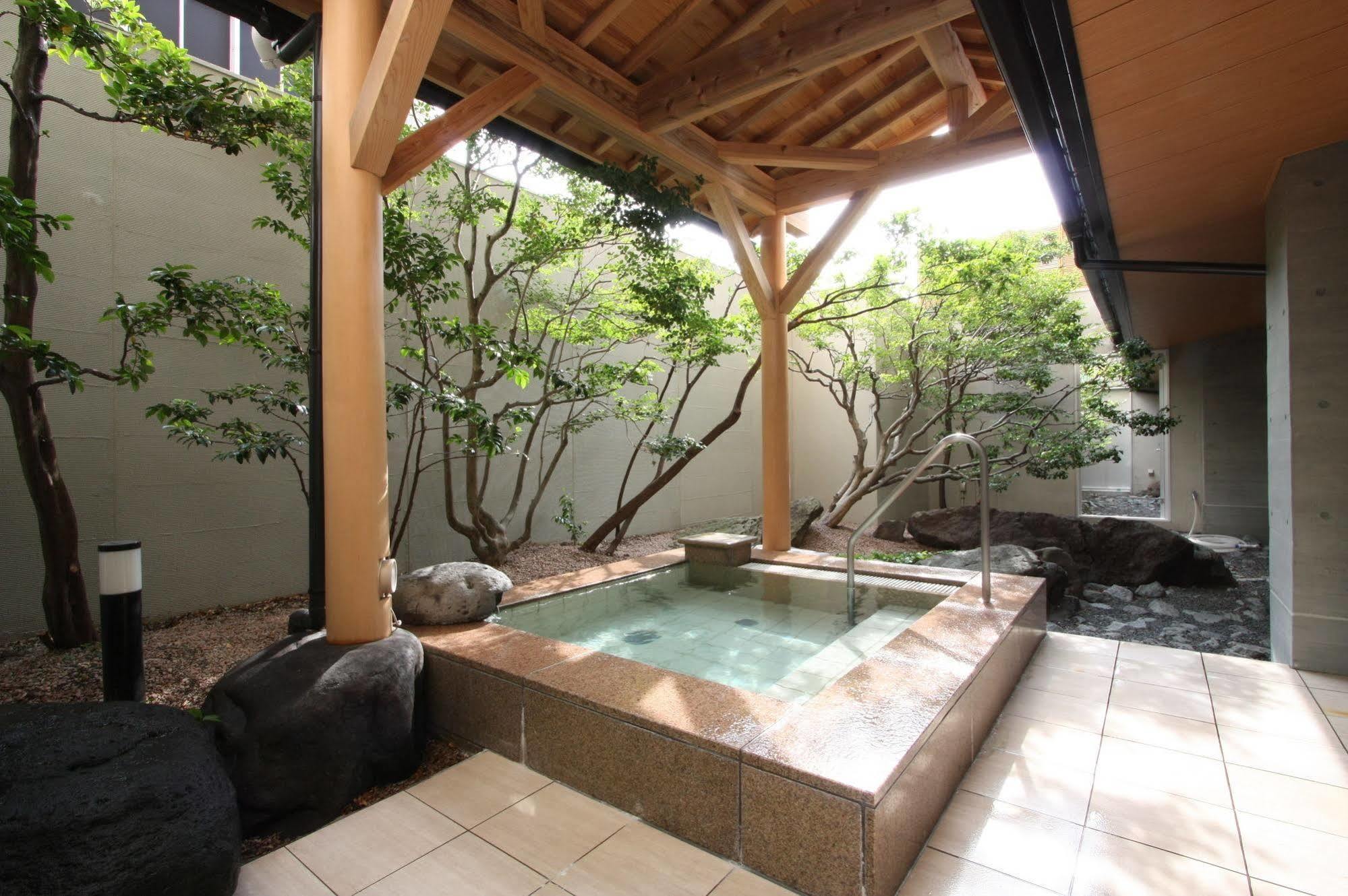 Uozu Manten Hotel Ekimae ภายนอก รูปภาพ