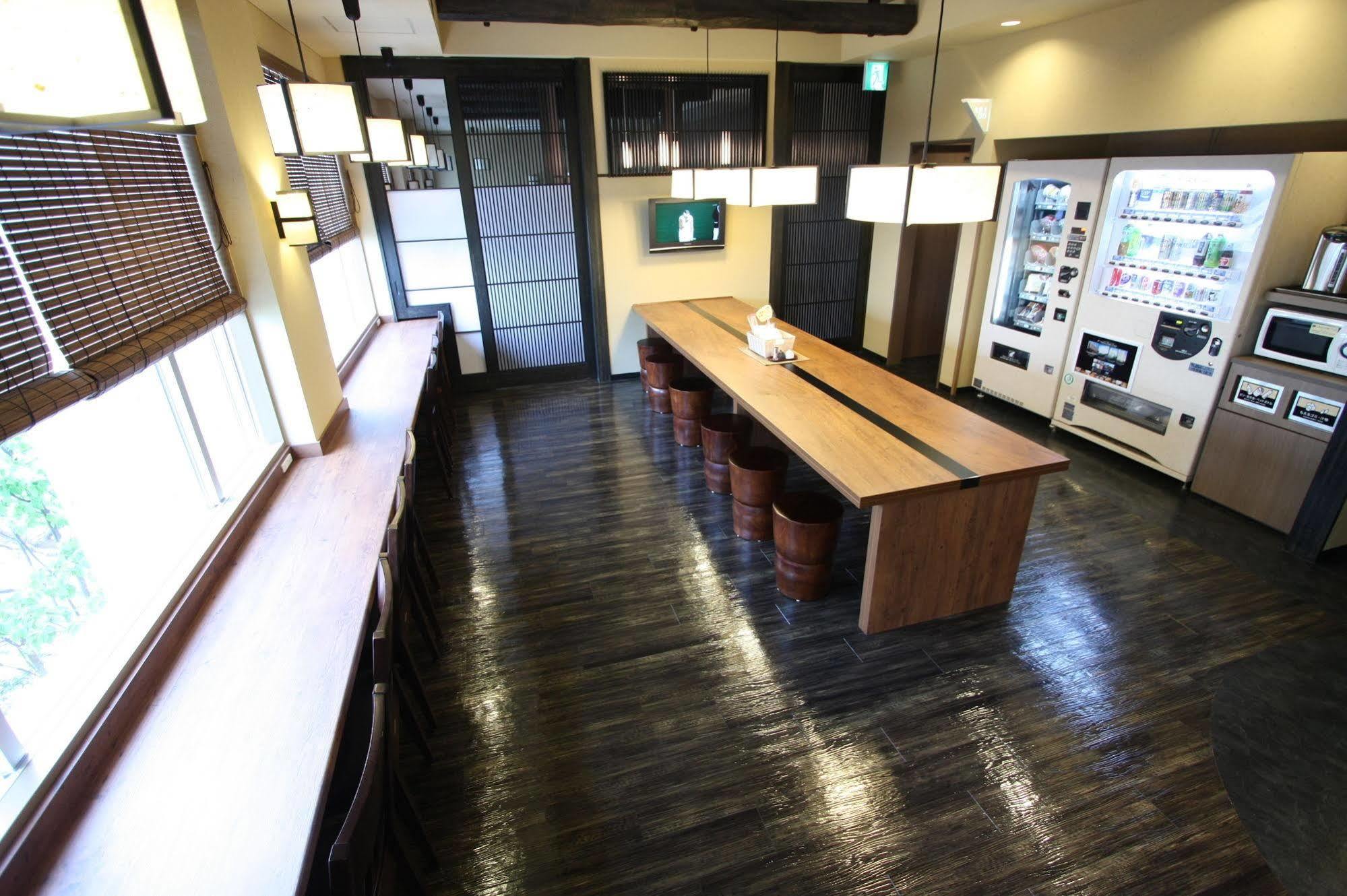 Uozu Manten Hotel Ekimae ภายนอก รูปภาพ