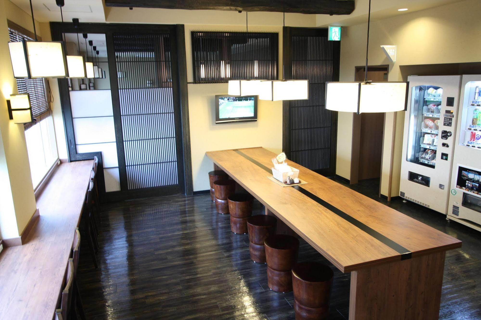 Uozu Manten Hotel Ekimae ภายนอก รูปภาพ