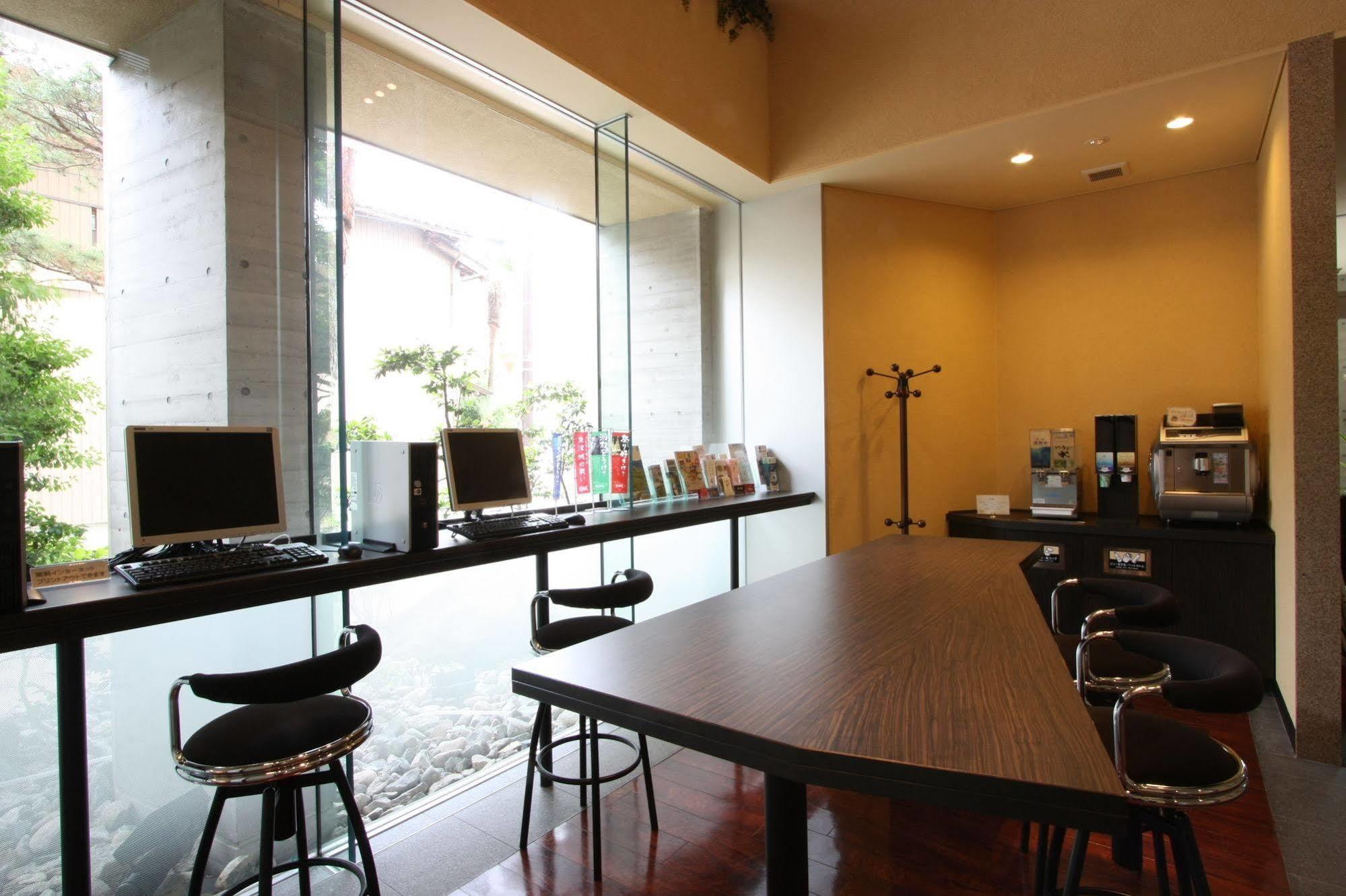 Uozu Manten Hotel Ekimae ภายนอก รูปภาพ