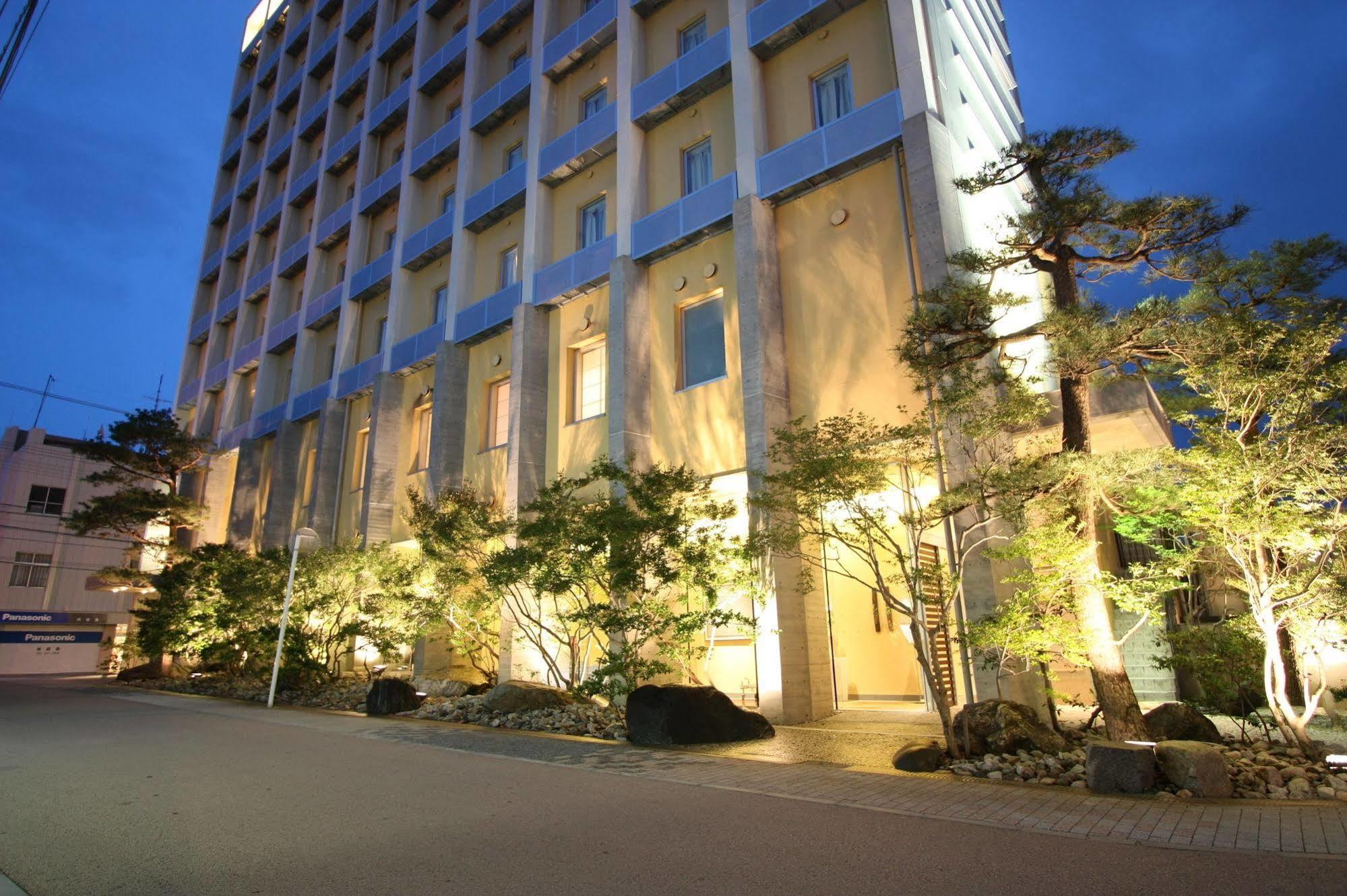 Uozu Manten Hotel Ekimae ภายนอก รูปภาพ