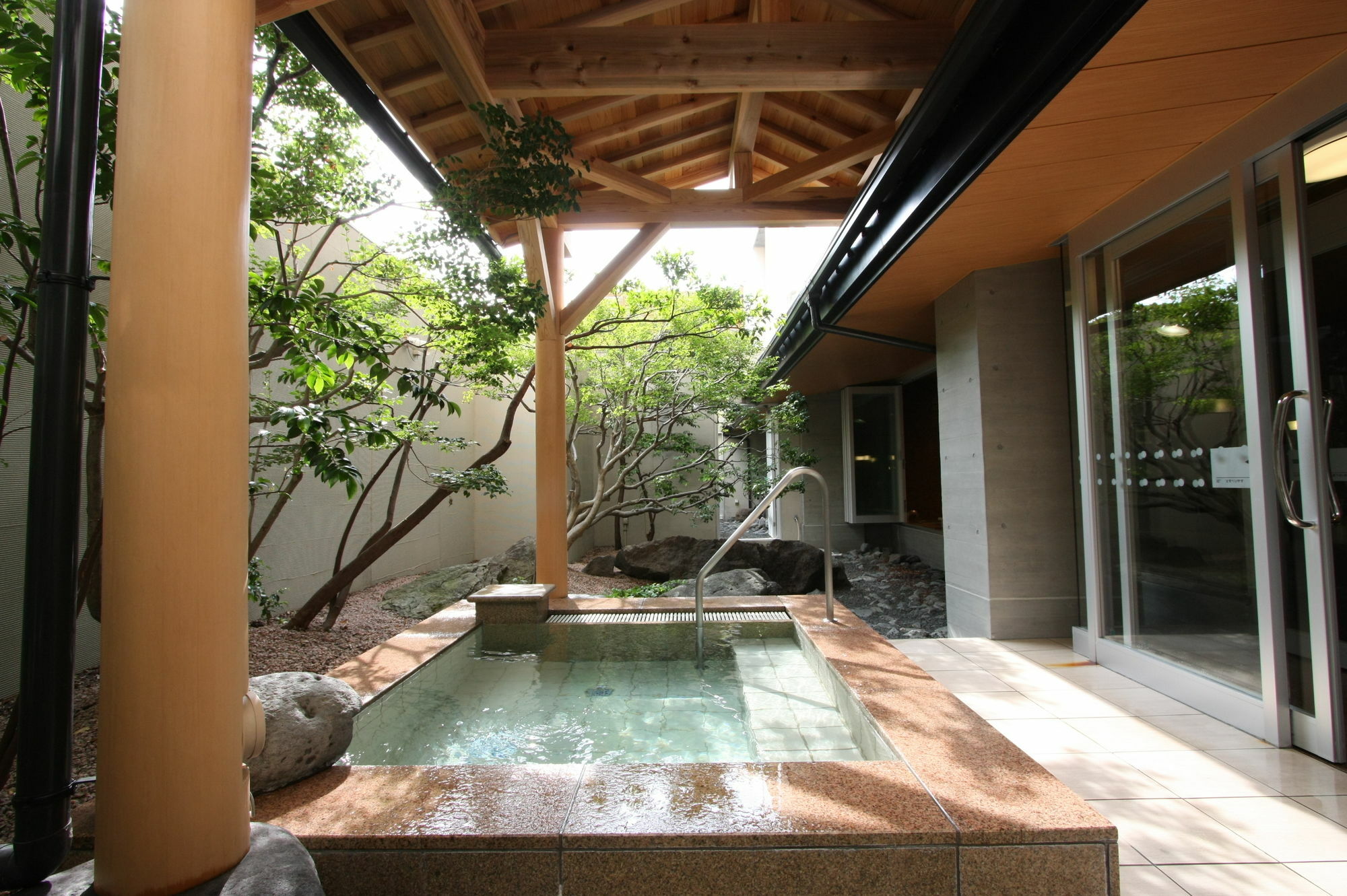 Uozu Manten Hotel Ekimae ภายนอก รูปภาพ